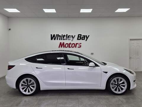 Tesla Model 3 Standard Range Plus - U13528762