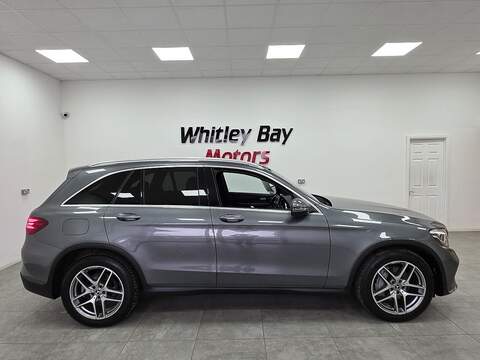 Mercedes-Benz GLC GLC220d AMG Line - U13528831