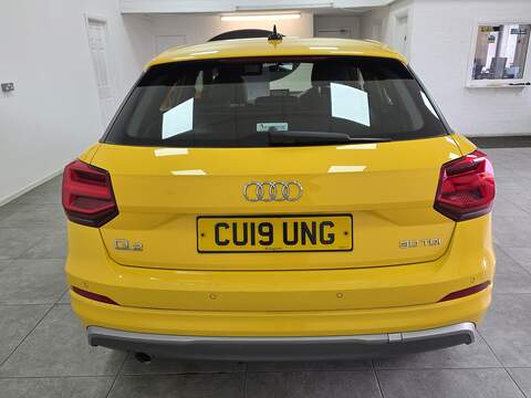 Audi Q2 TDI S line - U13528849