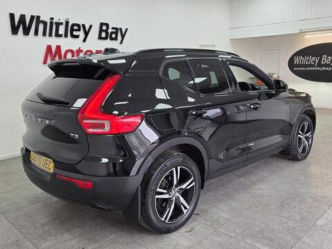 Volvo XC40 T3 R-Design - U13528867