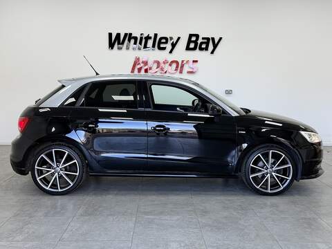 Audi A1 TDI Black Edition - U13528874