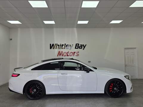 Mercedes-Benz E Class E220d AMG Line - U13528887