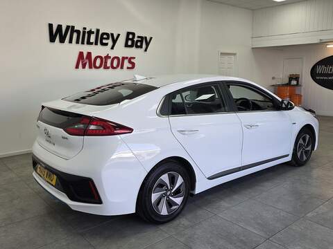 Hyundai IONIQ h-GDi Premium SE - U13528912