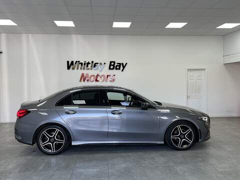 Mercedes-Benz A Class A180 AMG Line Edition - U13528956