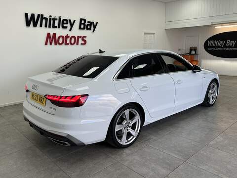 Audi A4 TDI S line - U13528976
