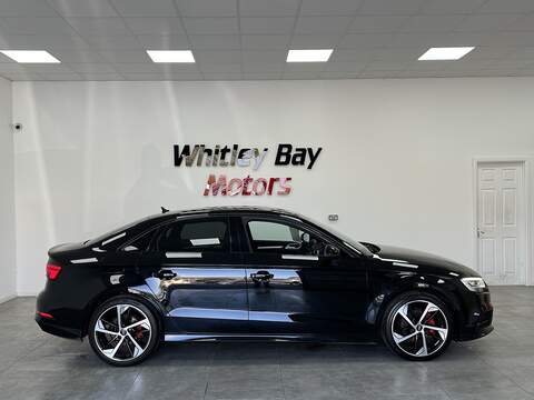 Audi A3 TFSI CoD Black Edition - U13528983
