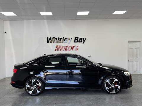 Audi A3 TFSI CoD Black Edition - U13528983