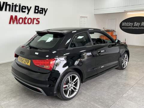 Audi A1 TFSI S line - U13529054