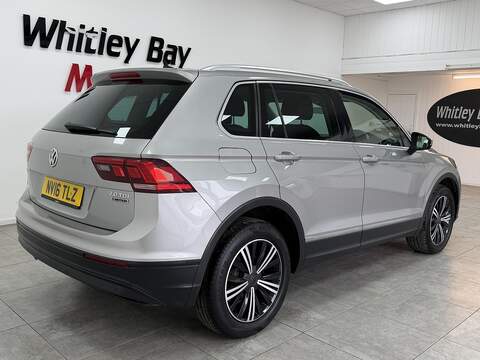 Volkswagen Tiguan TDI BlueMotion Tech SE Navigation - U13529156