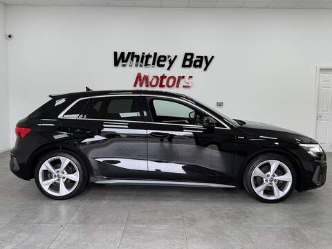 Audi A3 TFSI S line - U13529187