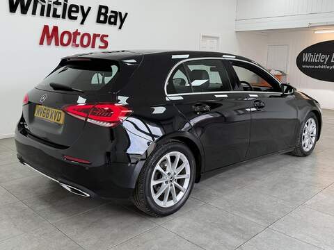 Mercedes-Benz A Class A180d Sport - U13529192