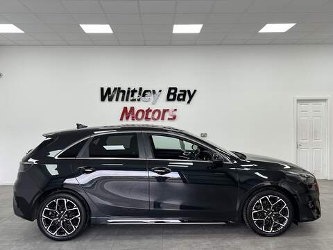 Kia Ceed T-GDi GT-Line - U13529254
