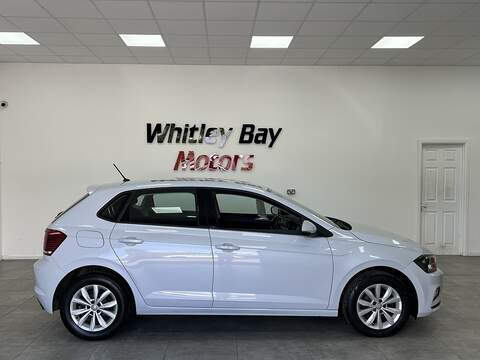Volkswagen Polo TSI SE - U13529283