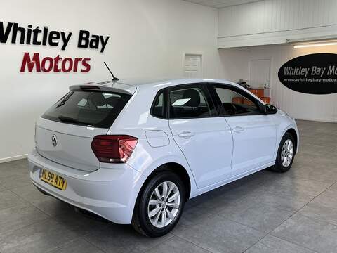 Volkswagen Polo TSI SE - U13529283