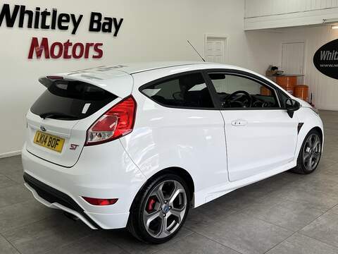 Ford Fiesta T EcoBoost ST-2 - U13529312