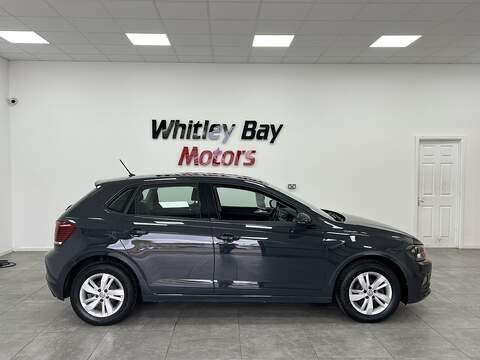 Volkswagen Polo EVO SE - U13529355