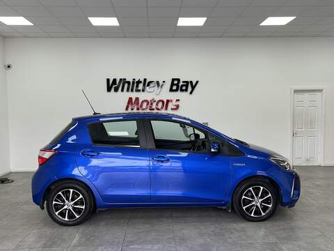 Toyota Yaris VVT-h Icon Tech - U13529370