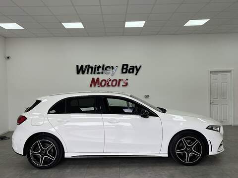 Mercedes-Benz A Class A250e AMG Line Edition - U13529427