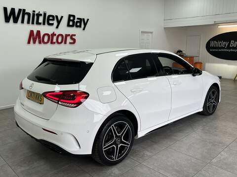 Mercedes-Benz A Class A250e AMG Line Edition - U13529427