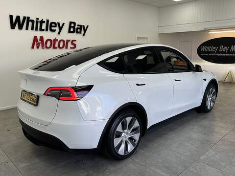 Tesla Model Y  - U13529472