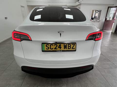 Tesla Model Y  - U13529509