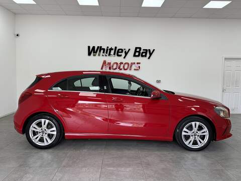 Mercedes-Benz A Class A180d Sport - U13529517
