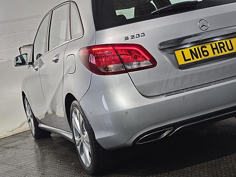 2.1 B200d Sport (Executive) MPV 5dr Diesel 7G-DCT Euro 6 (s/s) (136 ps)
