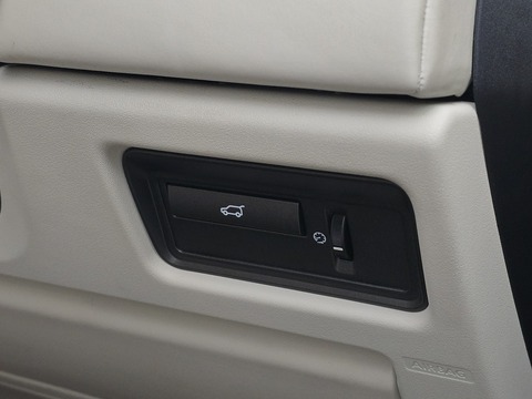 2.2 SD4 Prestige SUV 5dr Diesel Auto 4WD Euro 5 (190 ps)