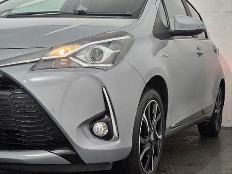 1.5 VVT-h Design Hatchback 5dr Petrol Hybrid E-CVT Euro 6 (s/s) (100 ps)