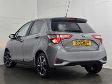 Toyota Yaris VVT-h Design 