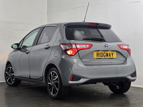 1.5 VVT-h Design Hatchback 5dr Petrol Hybrid E-CVT Euro 6 (s/s) (100 ps)