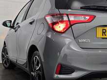 Toyota Yaris VVT-h Design 