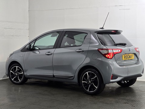 1.5 VVT-h Design Hatchback 5dr Petrol Hybrid E-CVT Euro 6 (s/s) (100 ps)