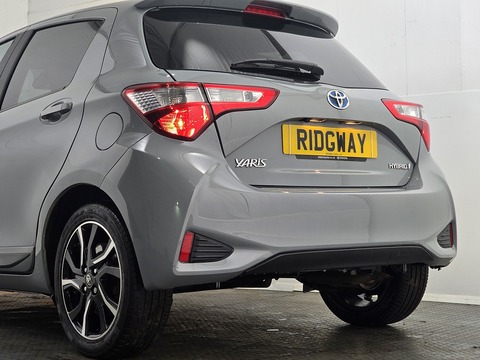 1.5 VVT-h Design Hatchback 5dr Petrol Hybrid E-CVT Euro 6 (s/s) (100 ps)