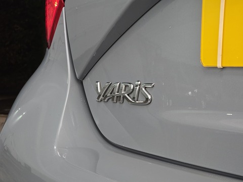 1.5 VVT-h Design Hatchback 5dr Petrol Hybrid E-CVT Euro 6 (s/s) (100 ps)