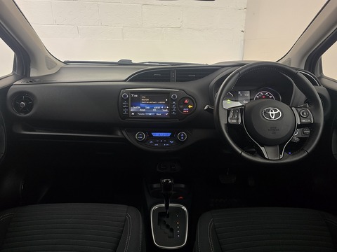 1.5 VVT-h Design Hatchback 5dr Petrol Hybrid E-CVT Euro 6 (s/s) (100 ps)