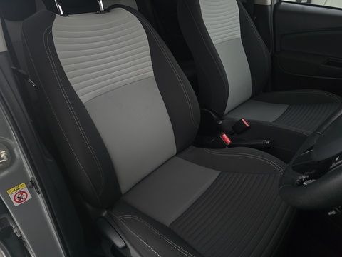 1.5 VVT-h Design Hatchback 5dr Petrol Hybrid E-CVT Euro 6 (s/s) (100 ps)