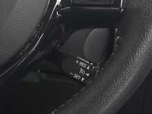 Toyota Yaris VVT-h Design 