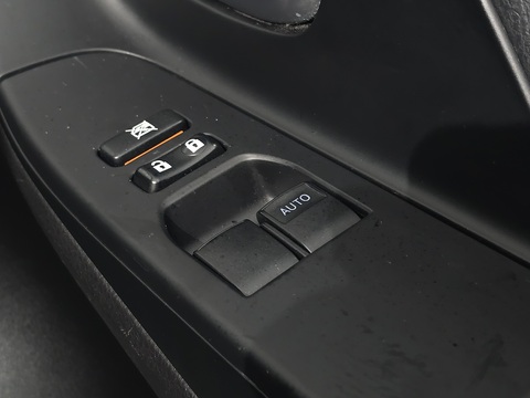 1.5 VVT-h Design Hatchback 5dr Petrol Hybrid E-CVT Euro 6 (s/s) (100 ps)