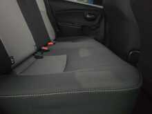 Toyota Yaris VVT-h Design 