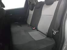 Toyota Yaris VVT-h Design 