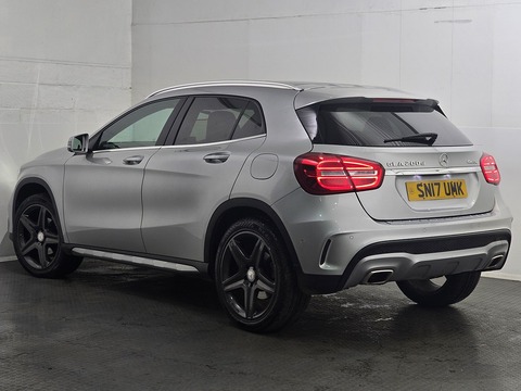 2.1 GLA200d AMG Line (Premium Plus) SUV 5dr Diesel 7G-DCT 4MATIC Euro 6 (s/s) (136 ps)