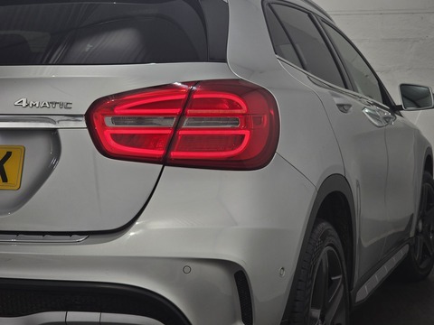 2.1 GLA200d AMG Line (Premium Plus) SUV 5dr Diesel 7G-DCT 4MATIC Euro 6 (s/s) (136 ps)