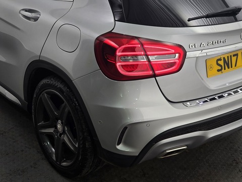 2.1 GLA200d AMG Line (Premium Plus) SUV 5dr Diesel 7G-DCT 4MATIC Euro 6 (s/s) (136 ps)