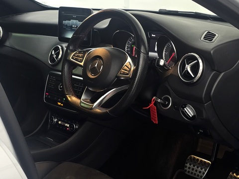 2.1 GLA200d AMG Line (Premium Plus) SUV 5dr Diesel 7G-DCT 4MATIC Euro 6 (s/s) (136 ps)