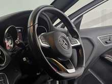 Mercedes-Benz GLA GLA200d AMG Line 