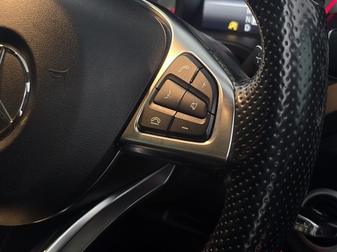 2.1 GLA200d AMG Line (Premium Plus) SUV 5dr Diesel 7G-DCT 4MATIC Euro 6 (s/s) (136 ps)