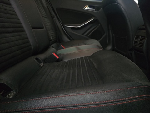 2.1 GLA200d AMG Line (Premium Plus) SUV 5dr Diesel 7G-DCT 4MATIC Euro 6 (s/s) (136 ps)