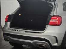 Mercedes-Benz GLA GLA200d AMG Line 
