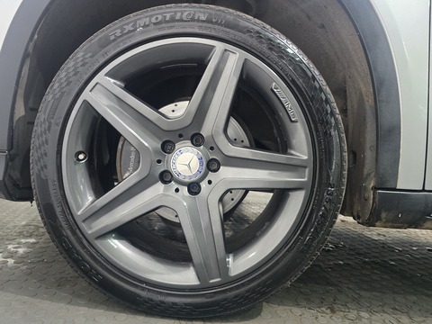 2.1 GLA200d AMG Line (Premium Plus) SUV 5dr Diesel 7G-DCT 4MATIC Euro 6 (s/s) (136 ps)